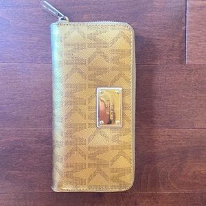 Gold Micheal Kors Wallet